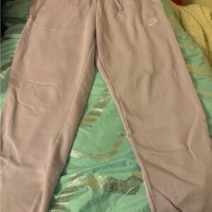Nike Women’s size Medium Light Purple (lavender) Sweatpants/ Joggers